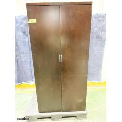 Gabinete de madera, Item113