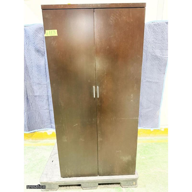 Gabinete de madera, Item113