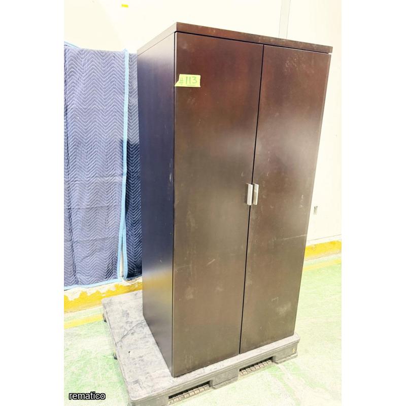 Gabinete de madera, Item113