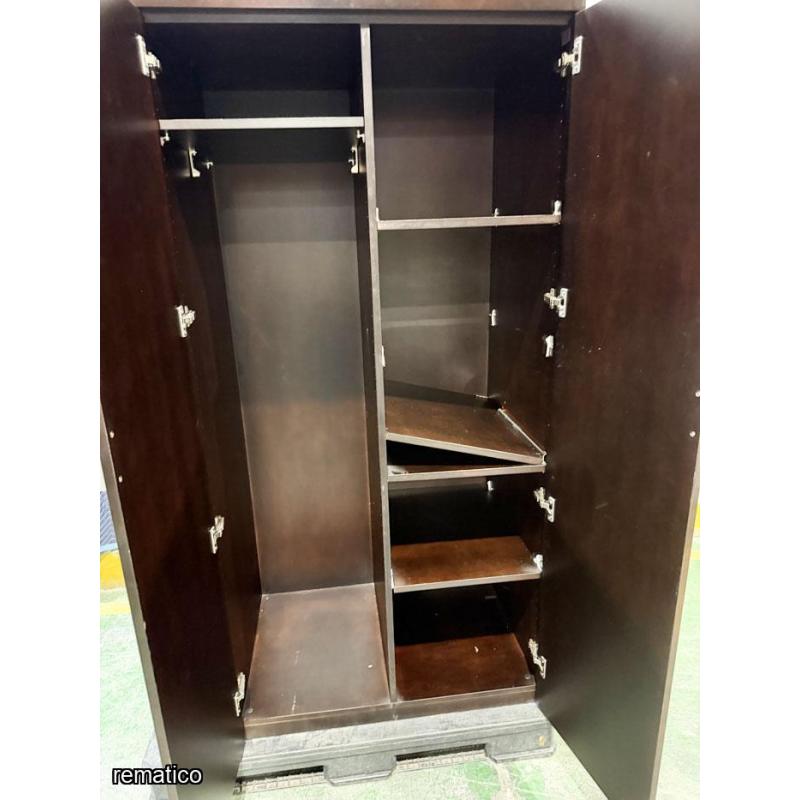 Gabinete de madera, Item113