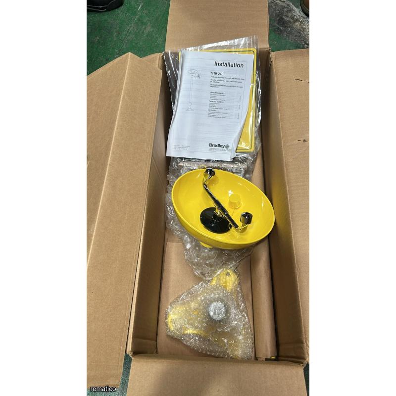Lote artículos varios de Mantenimiento Item135