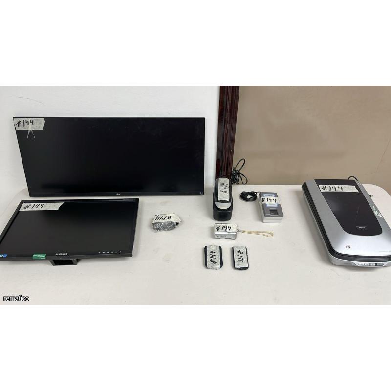 Lote de Monitores y varios Item144