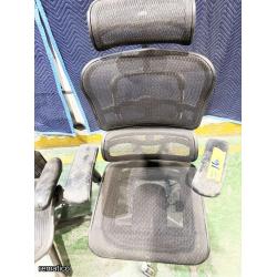 2 Silla giratoria, Item16