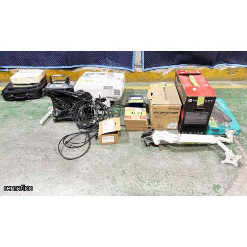 Lote de Proyectores, Impresoras y otros Item21