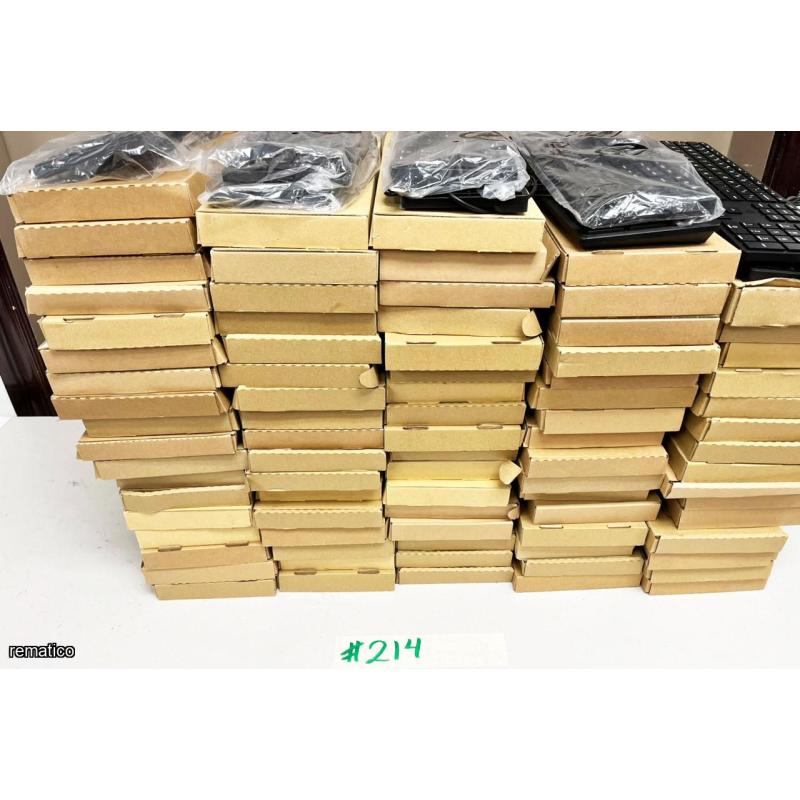 Lote de Cómputo varios  Item214