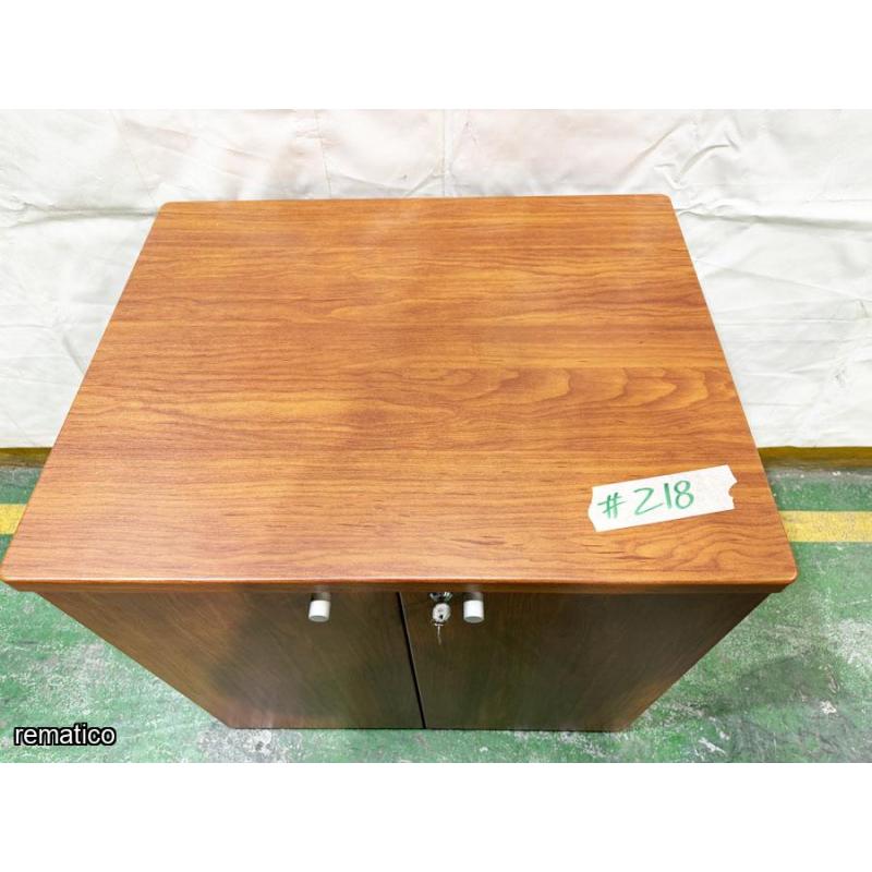 Gabinete de madera Item218