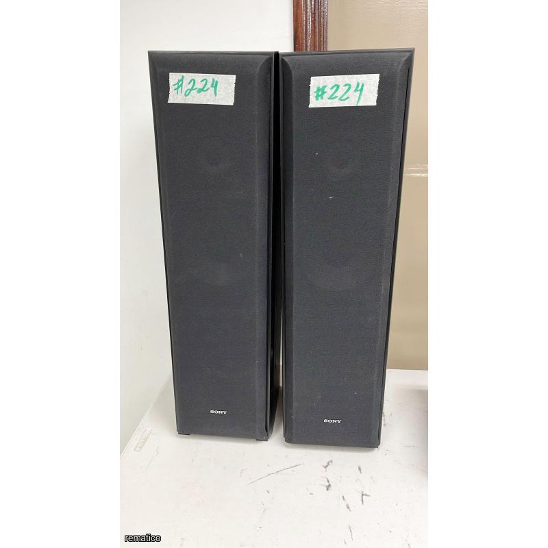 Lote de Parlantes y varios Item224