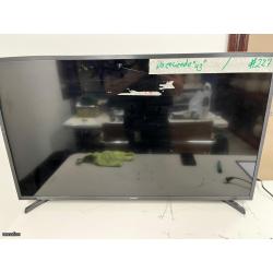 Lote de Pantallas y Monitores Item227