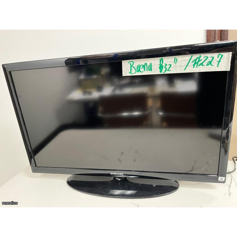 Lote de Pantallas y Monitores Item227