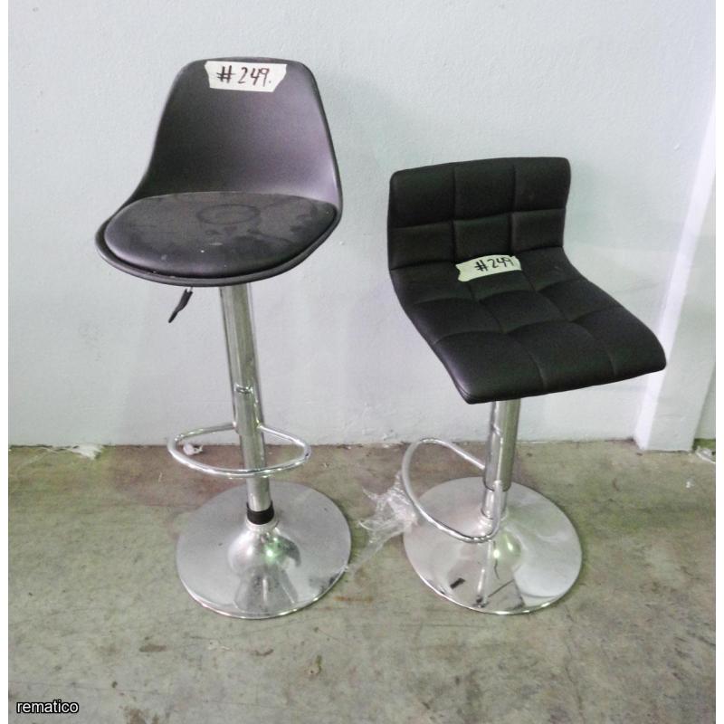 2 Bancos de bar Item249