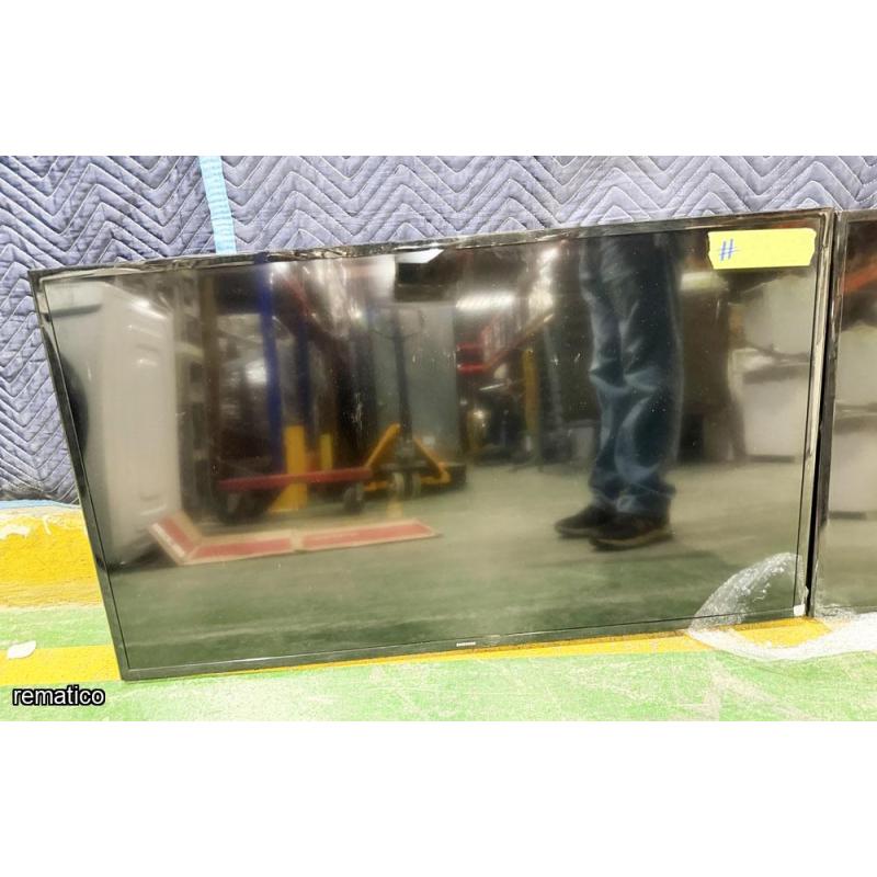 2 Televisores SAMSUNG Item26