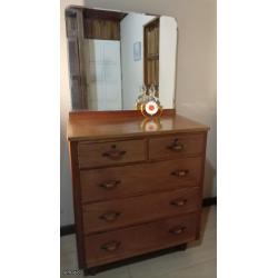 Mueble en CEDRO