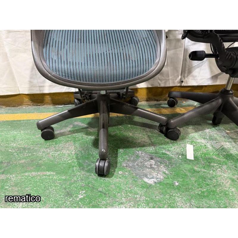 3 Sillas giratorias, Herman Miller Item39