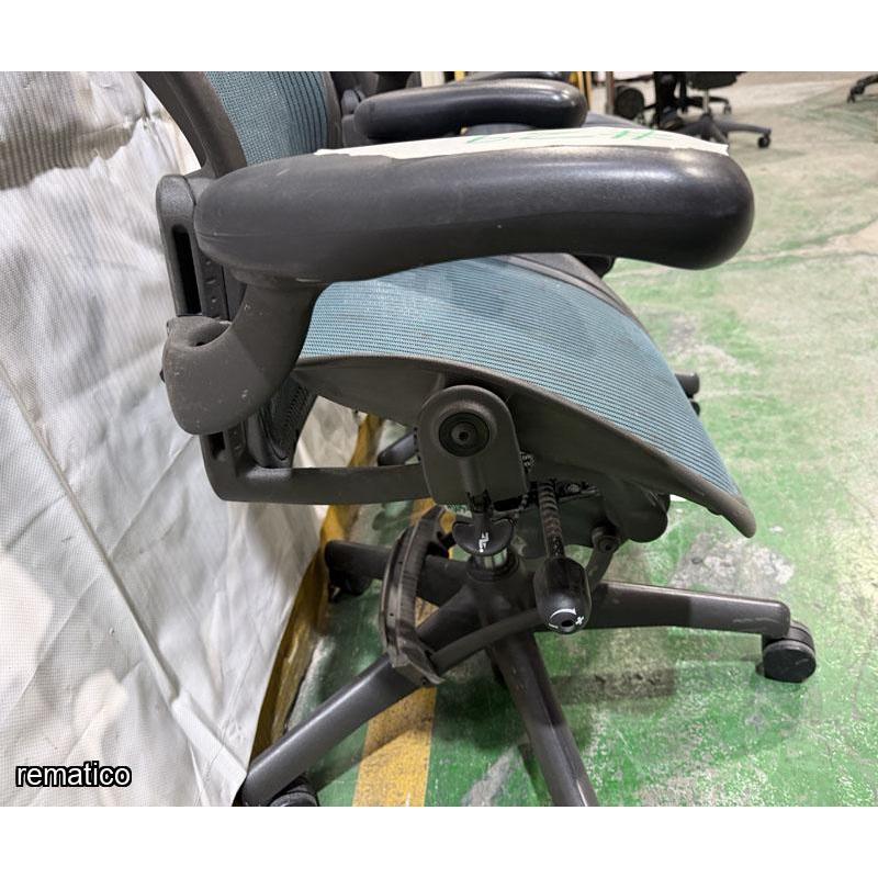 3 Sillas giratorias, Herman Miller Item39