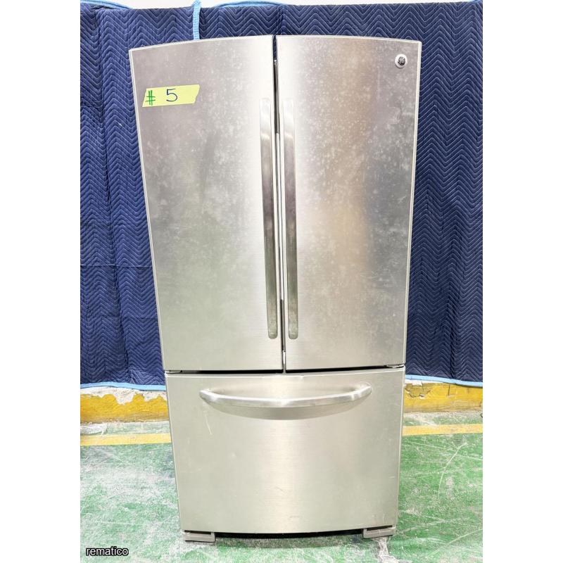 Refrigeradora, G.E., French. Item5