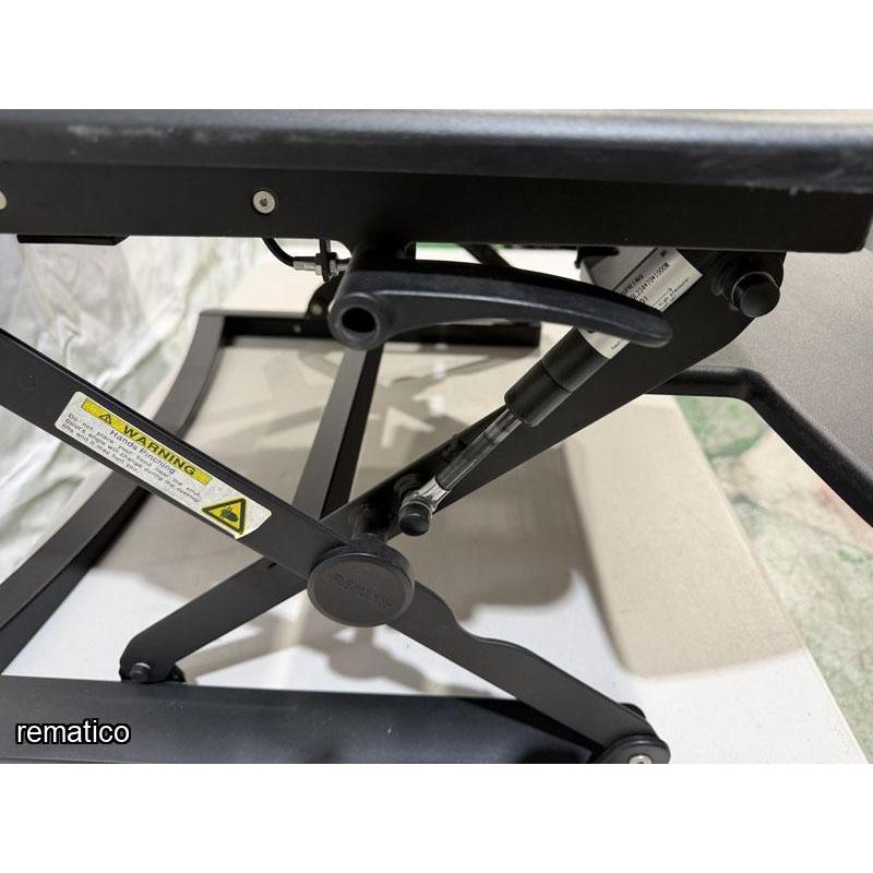 Standing desk Item56