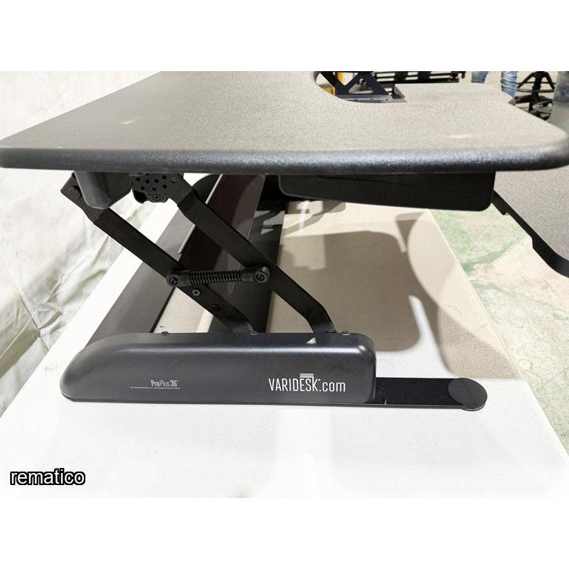 Standing desk Item58