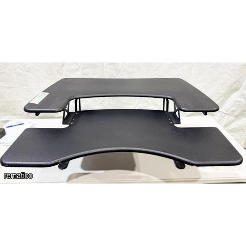 Standing desk Item60