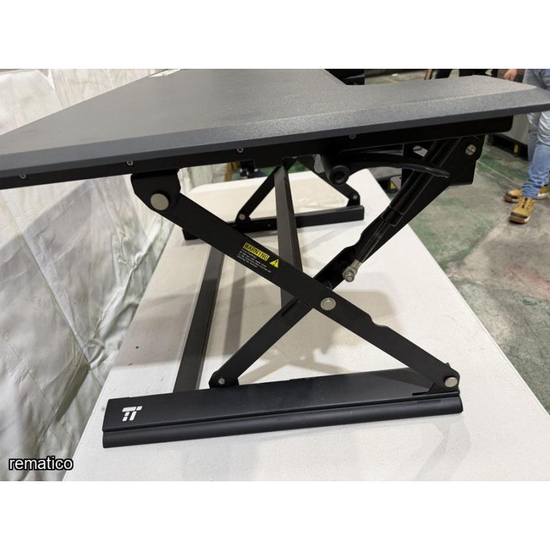 Standing desk Item62