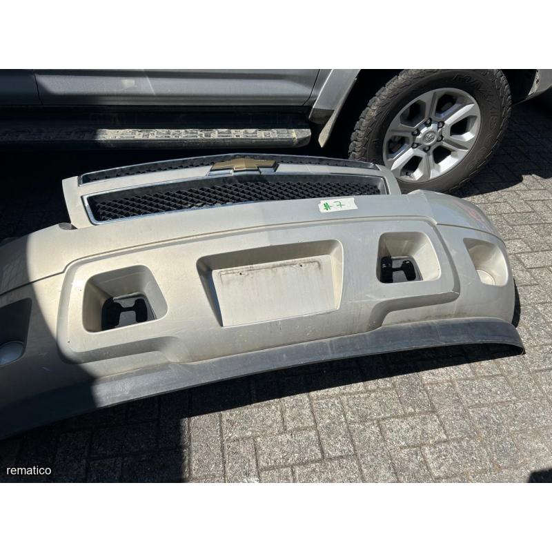 2 Llantas y repuestos Suburban Item7