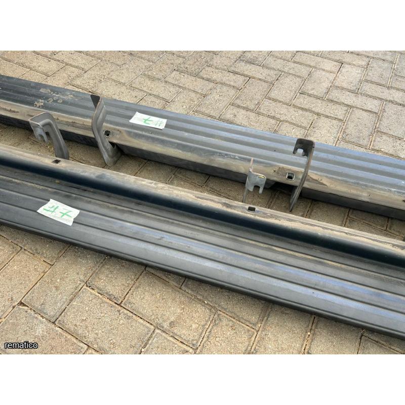 2 Llantas y repuestos Suburban Item7