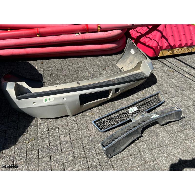 2 Llantas y repuestos Suburban Item7