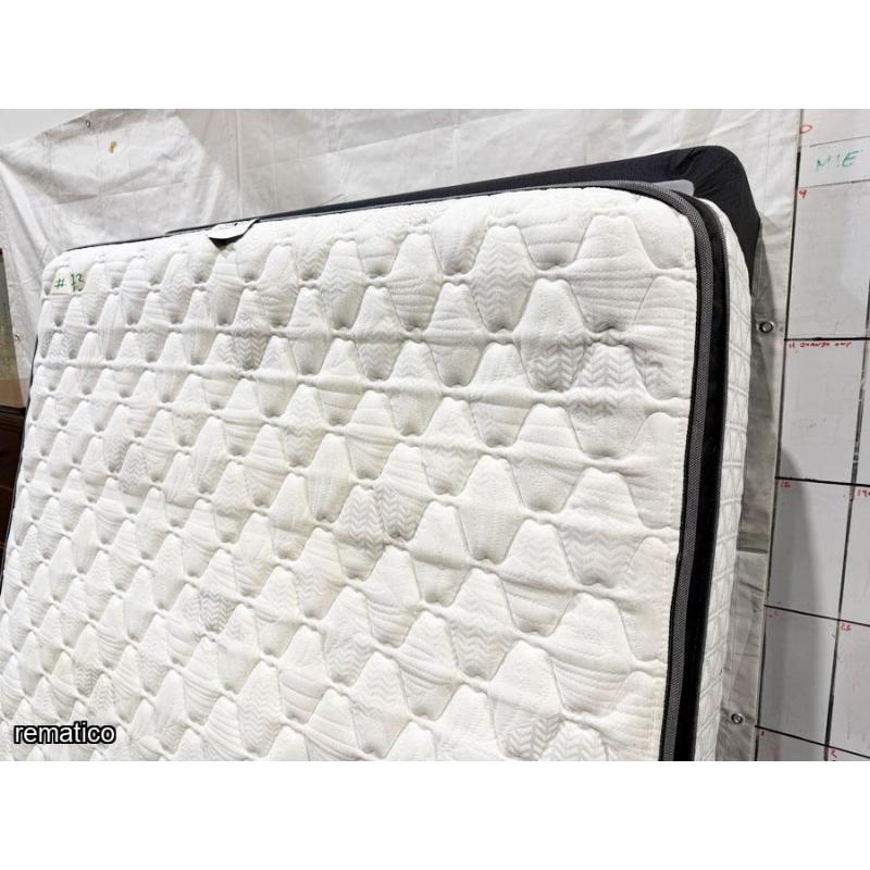 Juego Dormitorio Queen Item73
