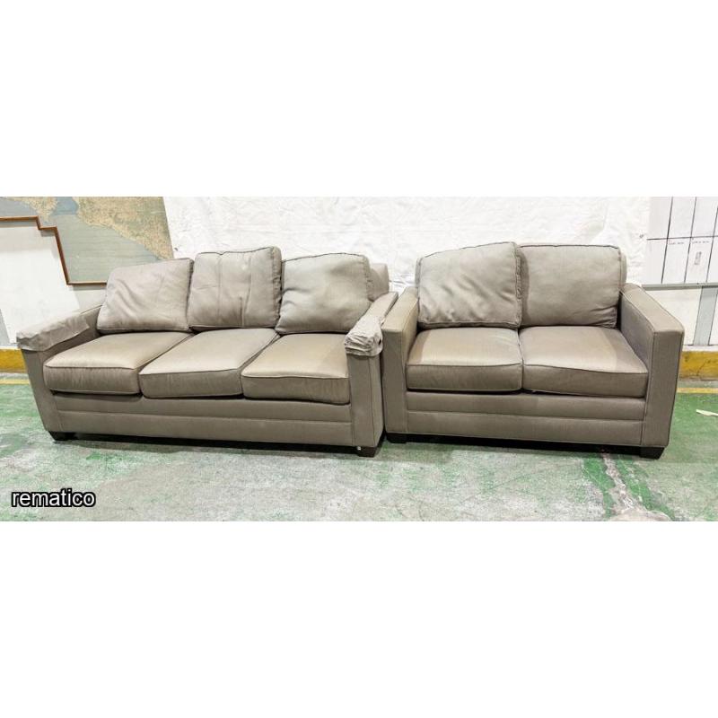 Sofá y Loveseat Item90