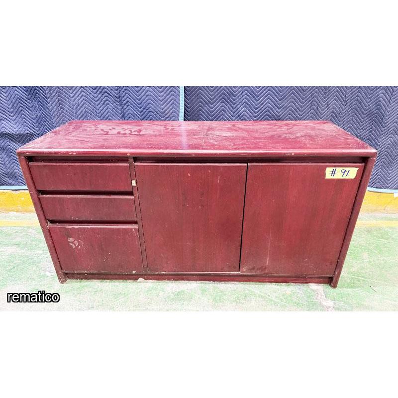 Gabinete de madera prensada, Item91