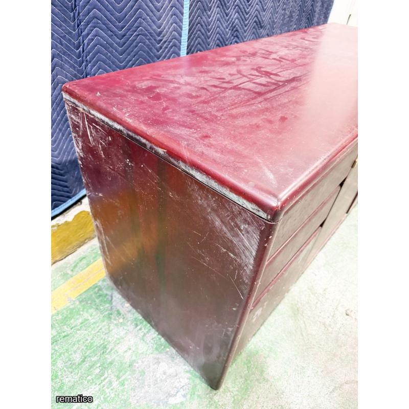 Gabinete de madera prensada, Item91