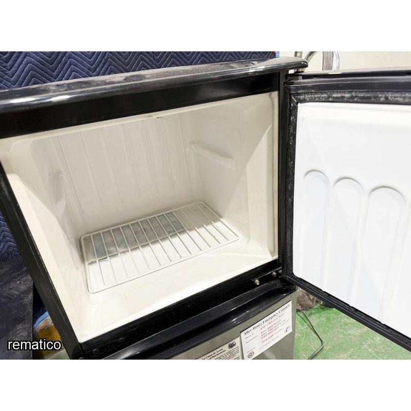 2 Refrigeradoras y 1 Horno Item93