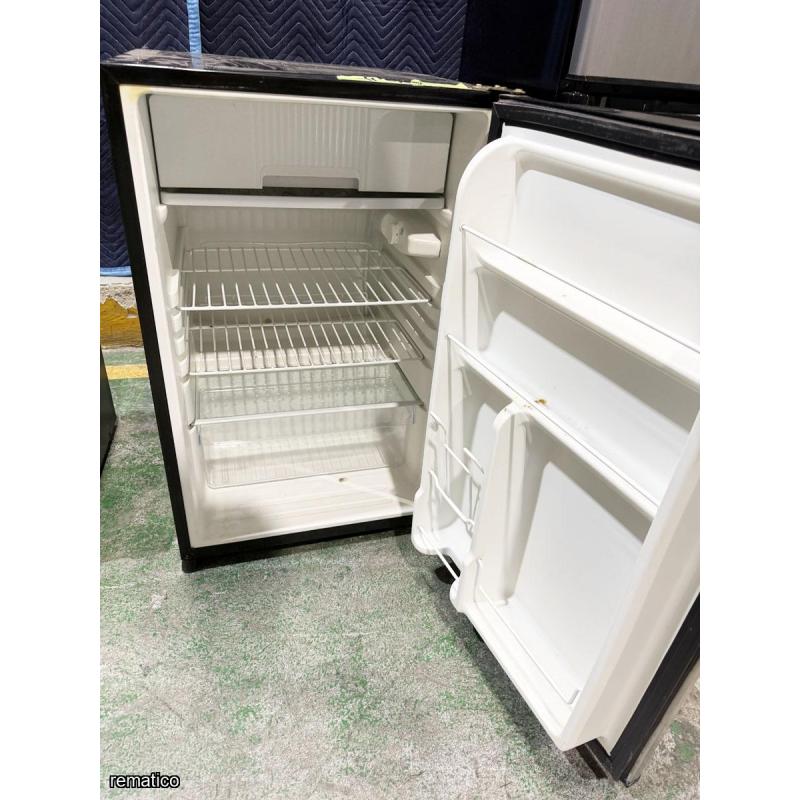 2 Refrigeradoras y 1 Horno Item93
