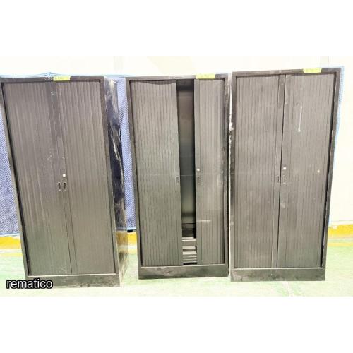 3 Gabinetes metálicos, Item94