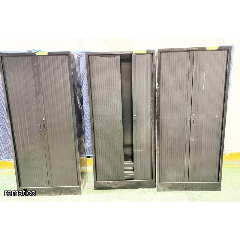 3 Gabinetes metálicos, Item94