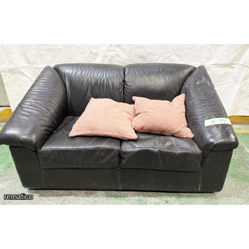 Loveseat Item94