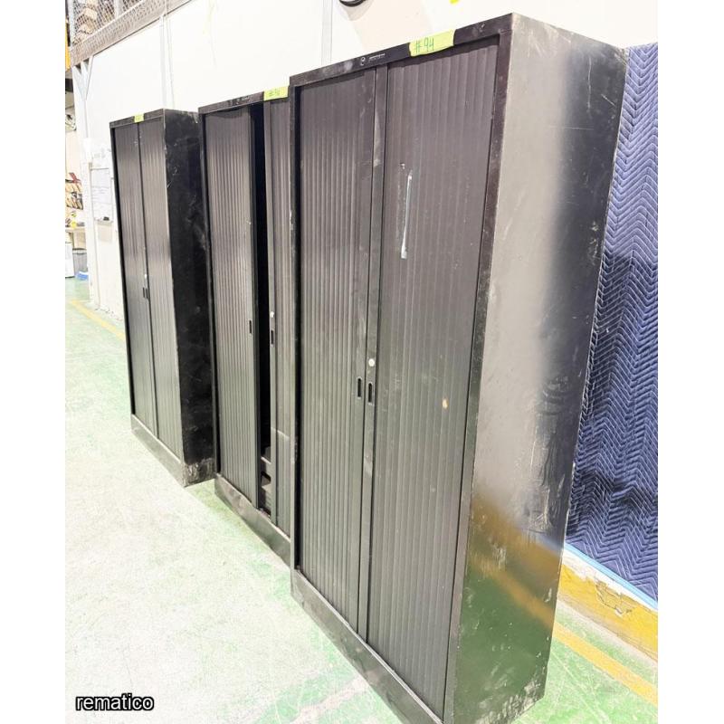 3 Gabinetes metálicos, Item94