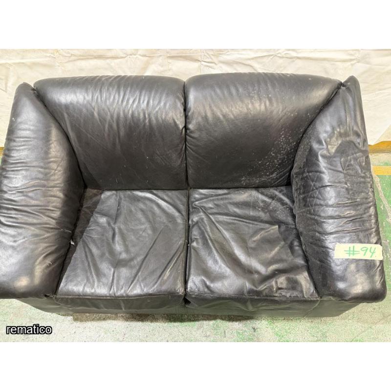 Loveseat Item94