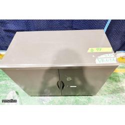 Gabinete metálico, 2 puertas Item97