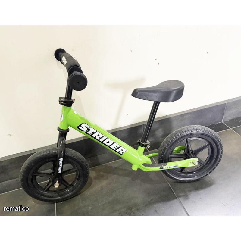 Bicicleta de equilibio Striker ItemAM12
