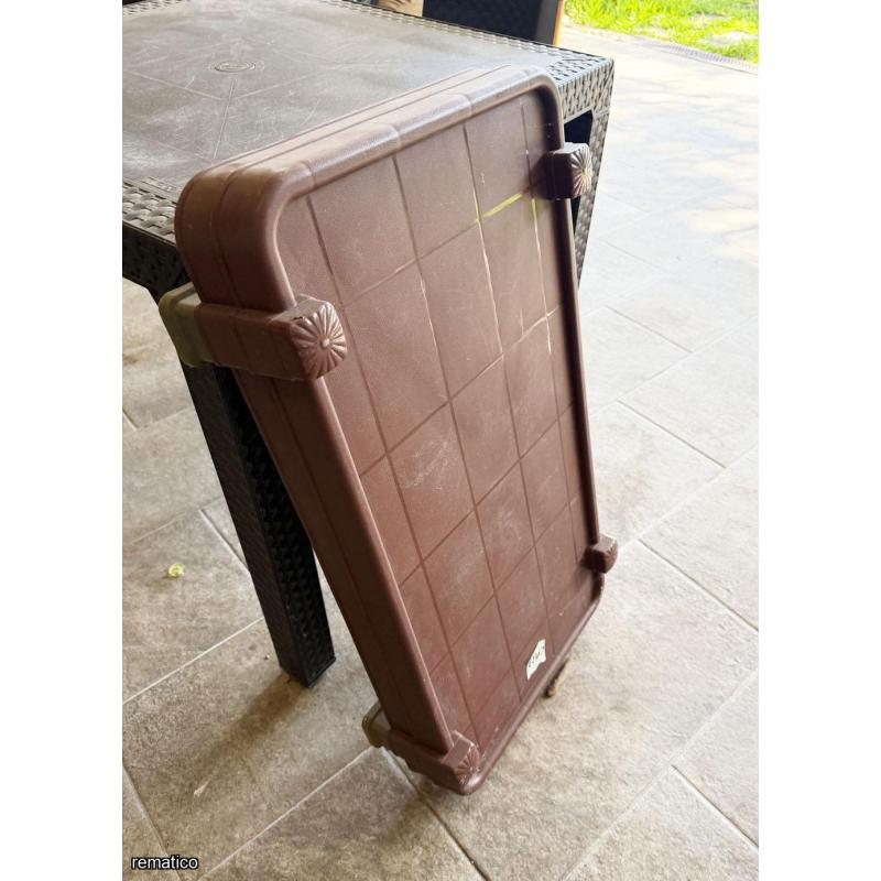 Mesa, silla y estante ItemCM13