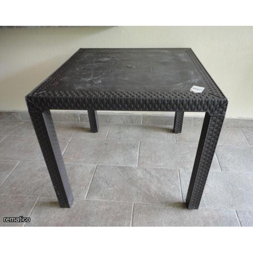 Mesa cuadrada de plástico ItemCM26