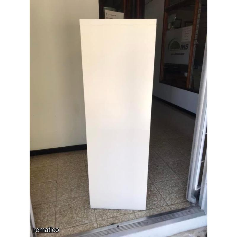 Biblioteca Metálica con llave