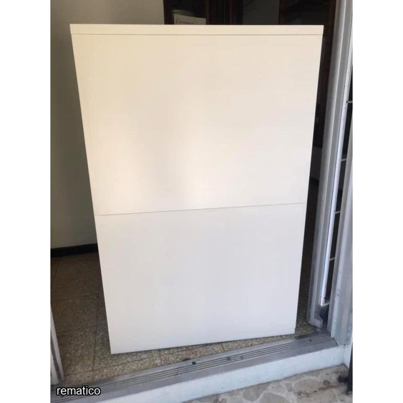 Biblioteca Metálica con llave