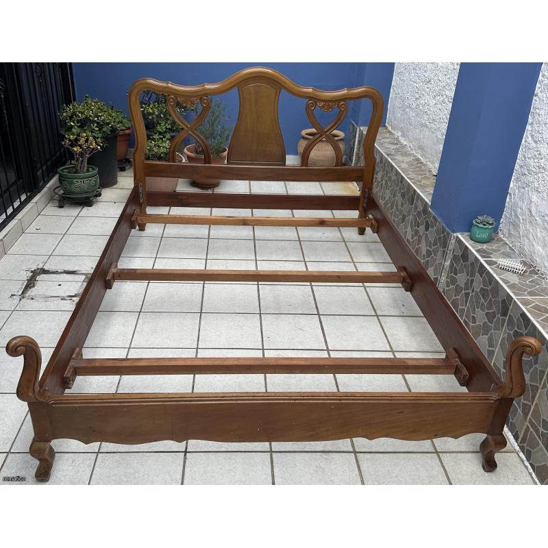 Cama QUEEN