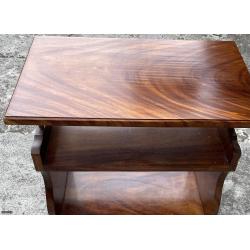 Mesa Auxiliar en Cenízaro