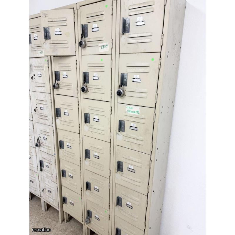 2 Lockers ItemLM59