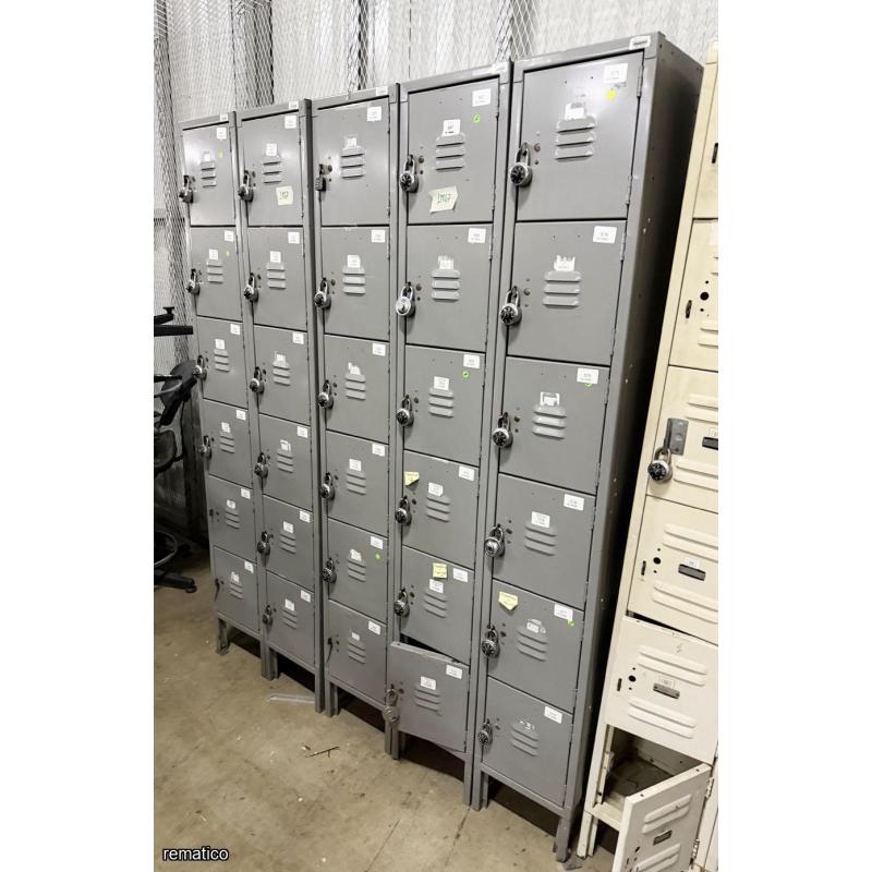 2 Lockers ItemLM67