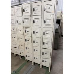 2 Lockers ItemLM74