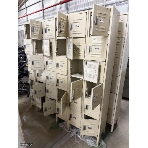 2 Lockers ItemLM75