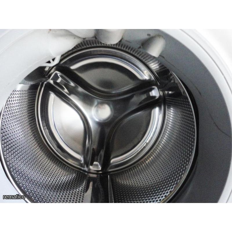 Lavadora y Secadora de ropa FRIGIDAIRE ItemNM24